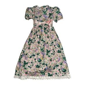 Beautiful Beautiful Vintage floral JESSICA LEIGH RARE Girls size 16 unique lace